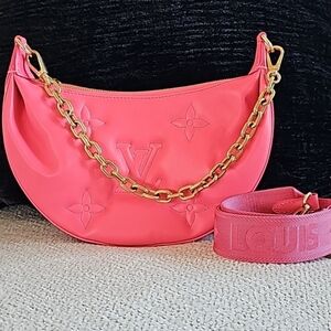 Louis Vuitton Coussin Over the Moon Leather Bag Dragonfruit Pink
